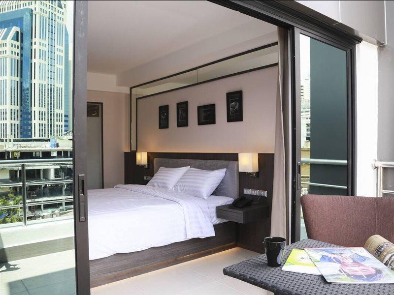 Double One By Aspira Otel Bangkok Dış mekan fotoğraf