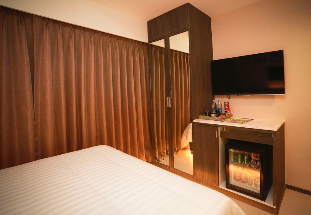 Double One By Aspira Otel Bangkok Dış mekan fotoğraf