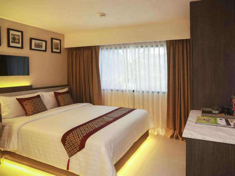 Double One By Aspira Otel Bangkok Dış mekan fotoğraf